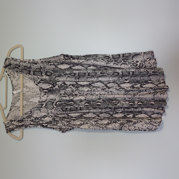 Snake Print Top - Picture 1 of 3